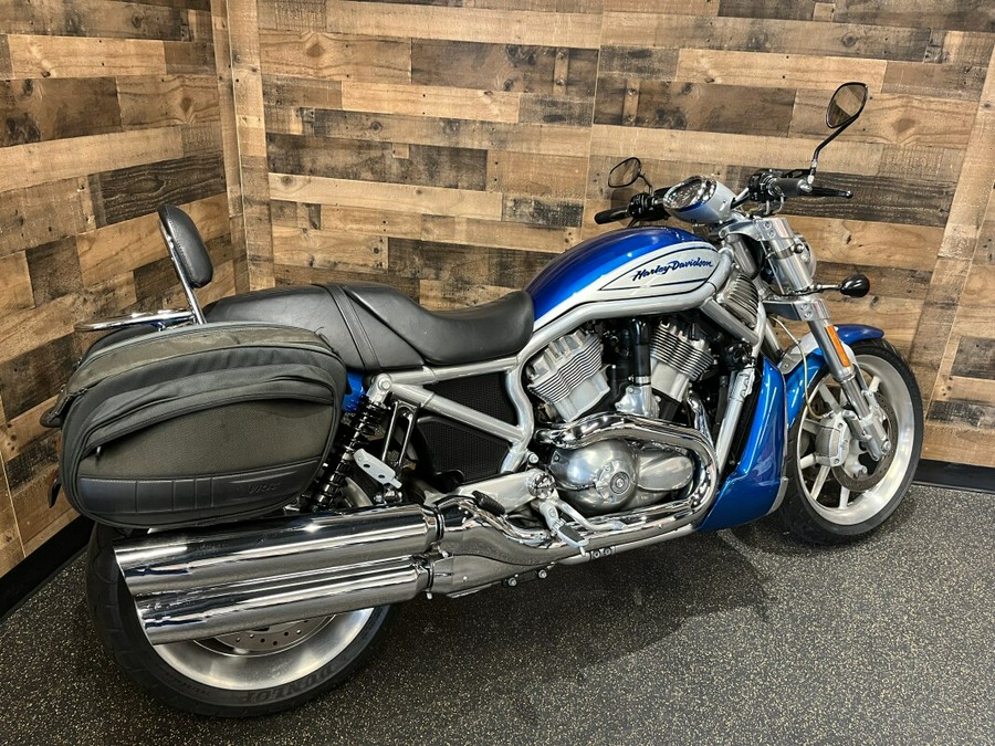 2006 Harley-Davidson® V-Rod® Two-Tone Rich Blue Sunglo and Chopper Blue Pearl VRSCR