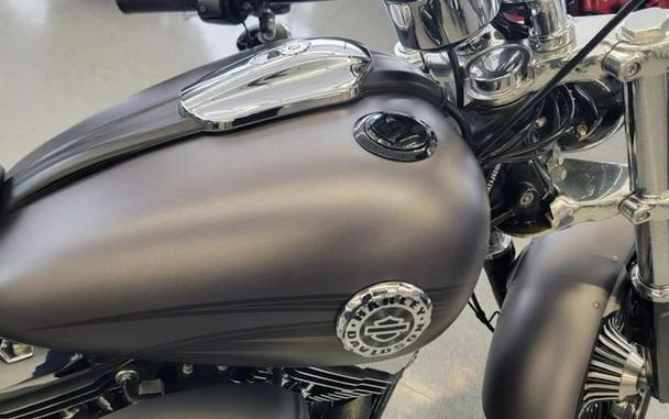 2017 Harley-Davidson FXSB Breakout