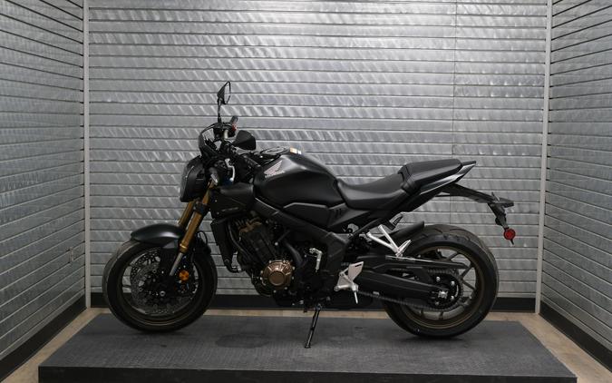2026 HONDA CB650R E-CLUTCH