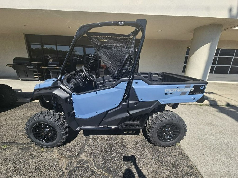 2024 Honda Pioneer 1000 Deluxe