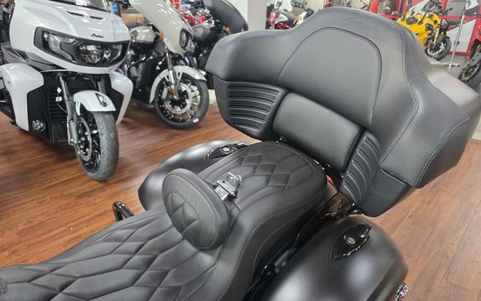 2018 Indian Chieftain Dark Horse ABS Thunder Black Smoke