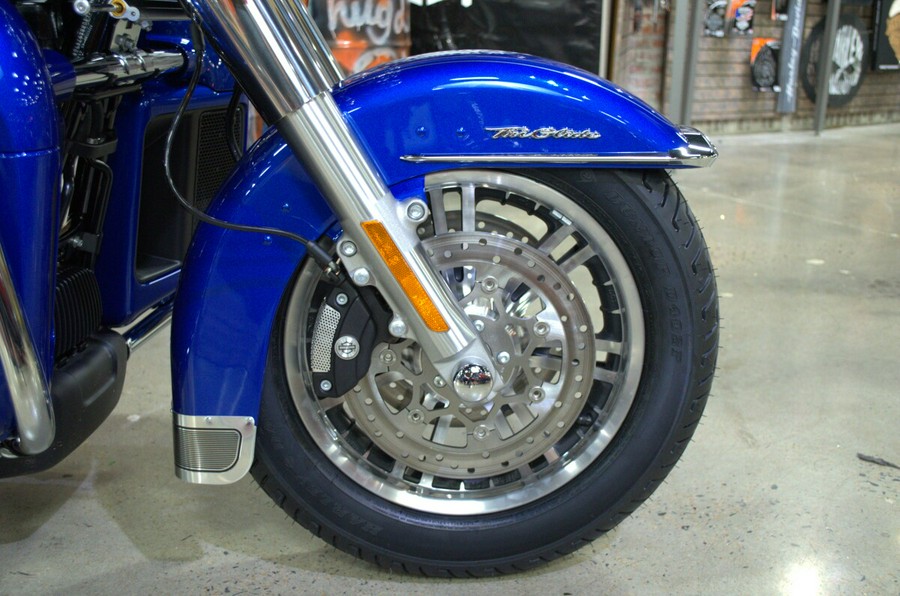 2024 Harley-Davidson Tri Glide Ultra Blue Burst