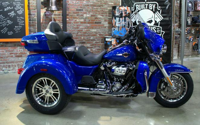 2024 Harley-Davidson Tri Glide Ultra Blue Burst