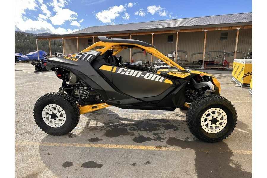 2024 Can-Am Maverick R X RS 999T DCT