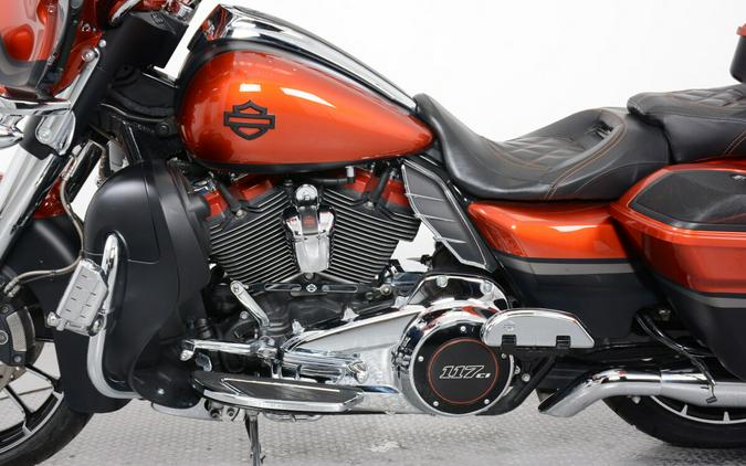 2018 Harley-Davidson FLHXSE CVO Street Glide