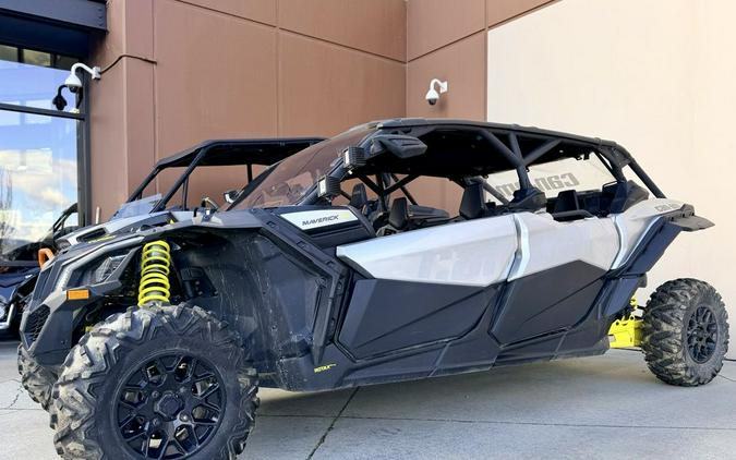 2018 Can-Am Maverick X3 MAX TURBO Hyper Silver & Sunburst Yel