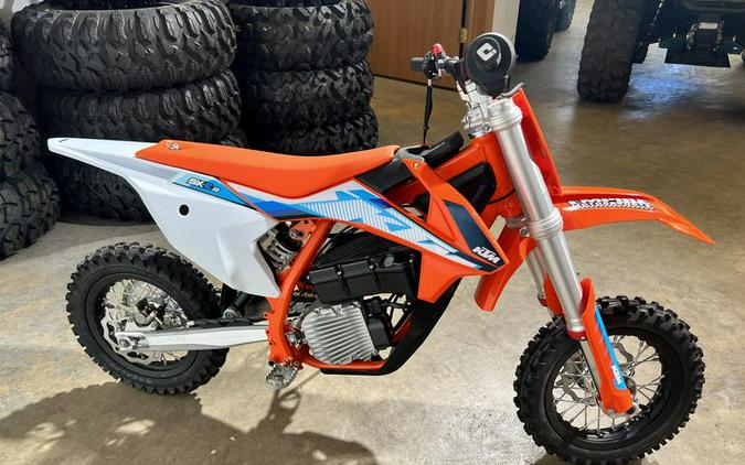 2024 KTM SX-E 3