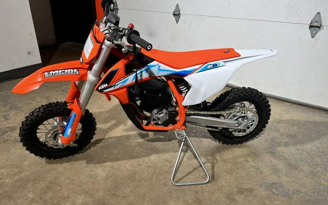 2024 KTM SX-E 3