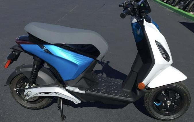 2023 Piaggio Piaggio 1 Active