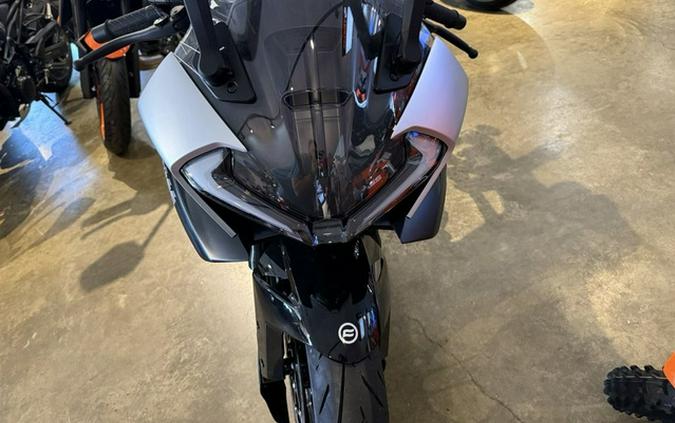 2025 CFMOTO SS 675