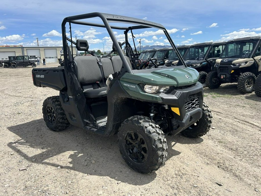 2024 Can-Am® Defender DPS HD7 Tundra Green