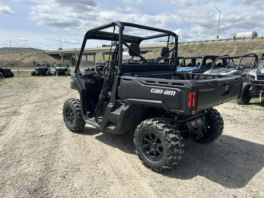 2024 Can-Am® Defender DPS HD7 Tundra Green