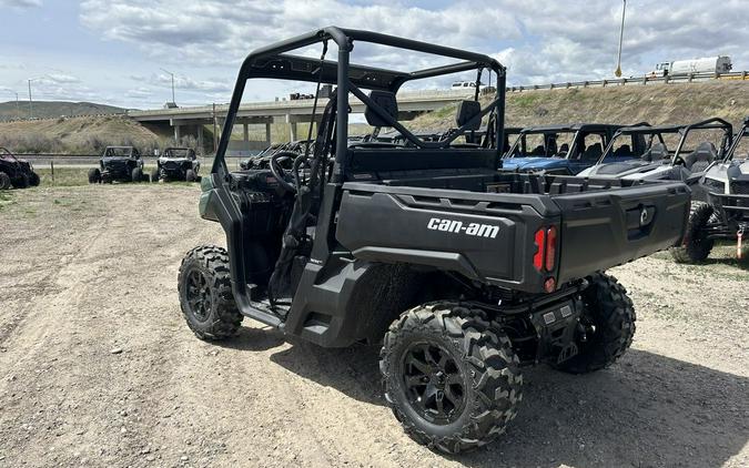 2024 Can-Am® Defender DPS HD7 Tundra Green