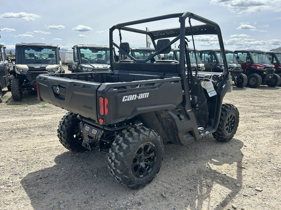 2024 Can-Am® Defender DPS HD7 Tundra Green