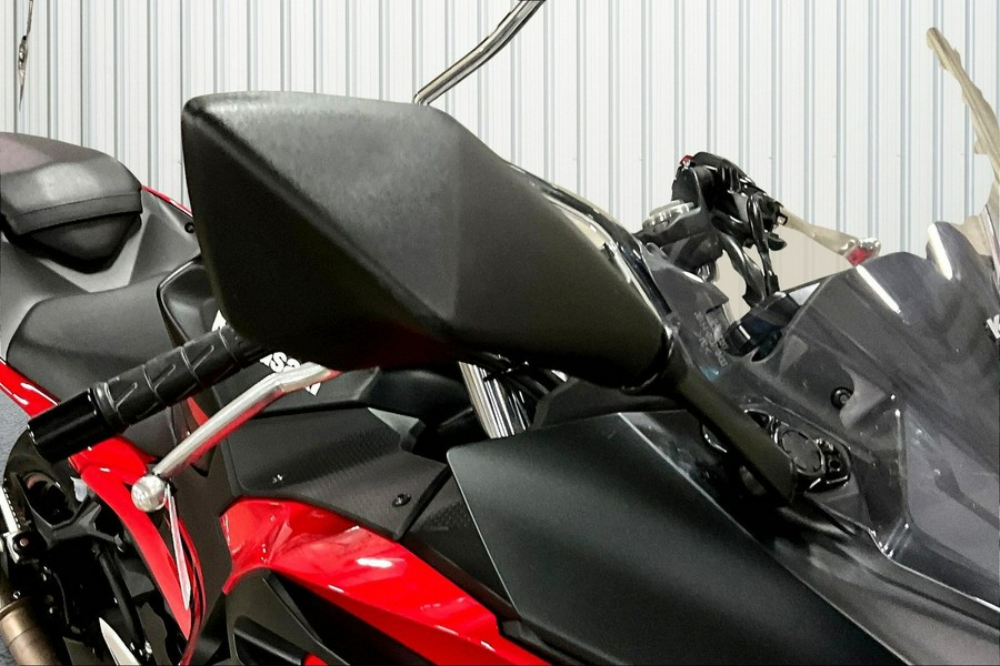 2024 Kawasaki Ninja® 500 KRT Edition SE ABS