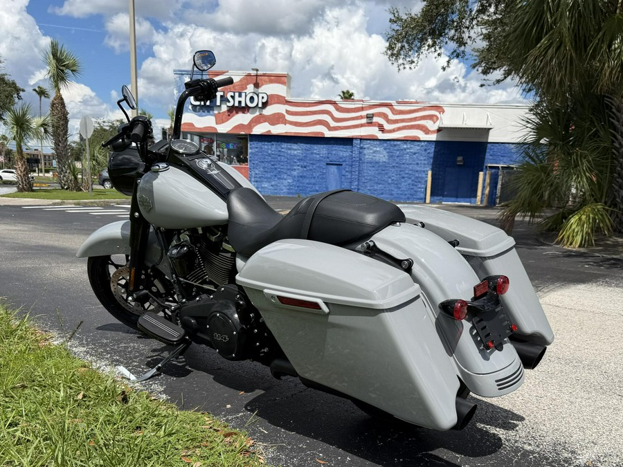 2025 Harley-Davidson Road King Special FLHRXS