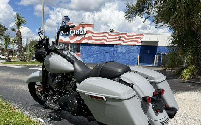 2025 Harley-Davidson Road King Special FLHRXS