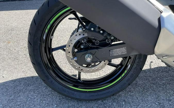 2024 Kawasaki Ninja 500 KRT Edition