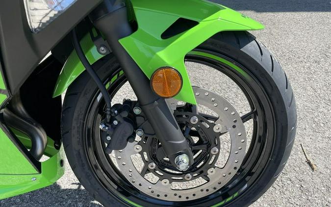 2024 Kawasaki Ninja 500 KRT Edition