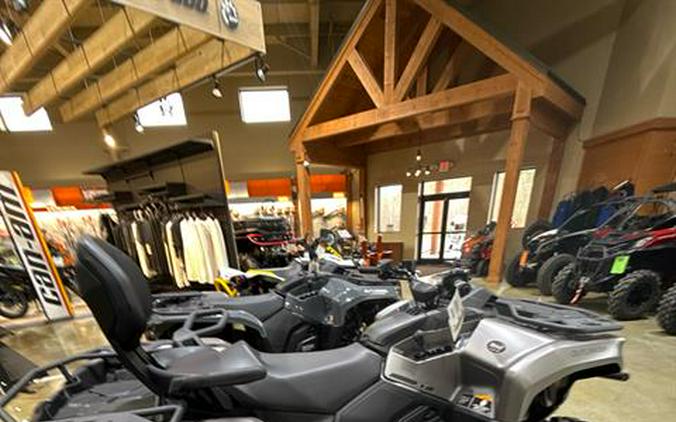 2025 Can-Am Outlander MAX XT 700