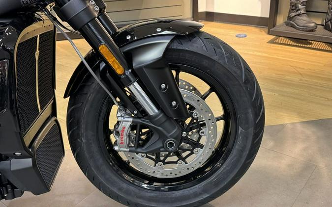 2026 Triumph Rocket 3 Storm GT Granite/Sapphire Black