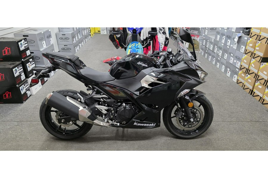 2018 Kawasaki NINJA 400