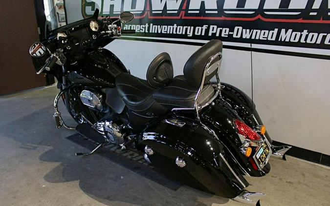 2017 Indian Motorcycle® Chieftain® Limited Thunder Black