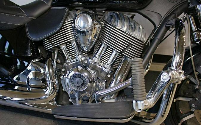 2017 Indian Motorcycle® Chieftain® Limited Thunder Black