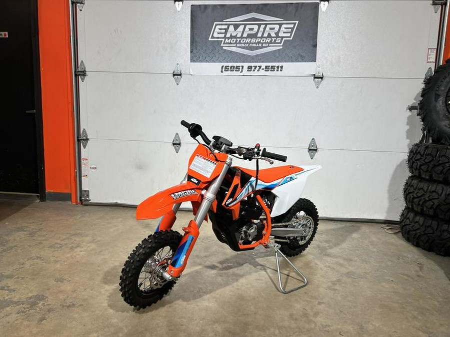 2024 KTM SX-E 3