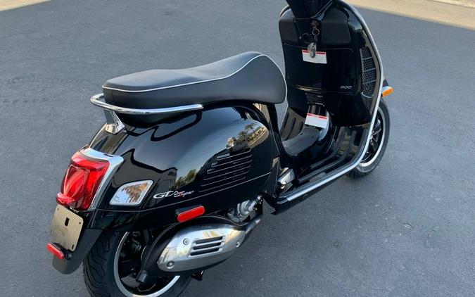 2023 Vespa GTS 300