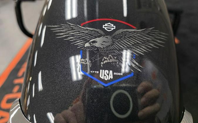 2026 Harley-Davidson Softail FLHC - Heritage Classic