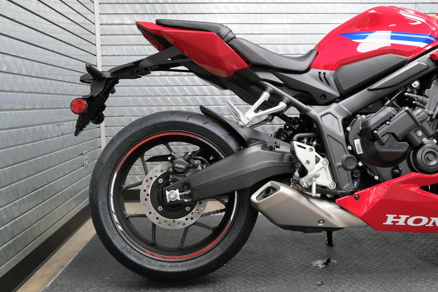 2026 HONDA CBR650R E-CLUTCH