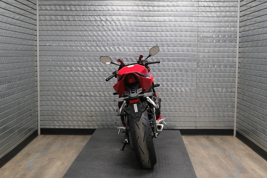 2026 HONDA CBR650R E-CLUTCH
