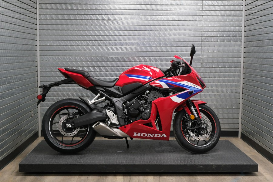 2026 HONDA CBR650R E-CLUTCH