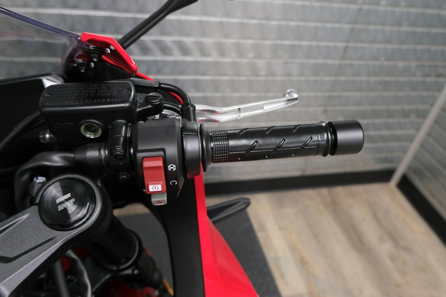2026 HONDA CBR650R E-CLUTCH