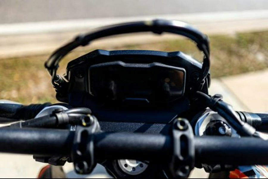 2024 Ducati Hypermotard 698 Mono RVE