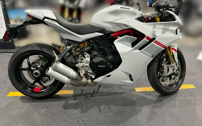 2024 Ducati SUPERSPORT 950 S