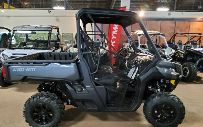 2024 Can-Am™ Defender XT HD10