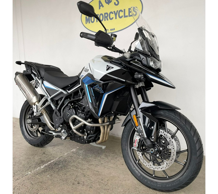 2026 Triumph Tiger 900 GT PRO Alpine Edition