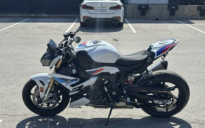 2026 BMW S 1000 R Light White/M Motorsport 1000 R