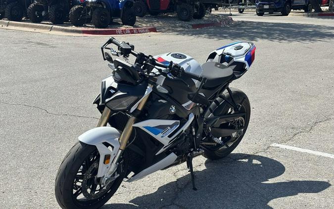 2026 BMW S 1000 R Light White/M Motorsport 1000 R