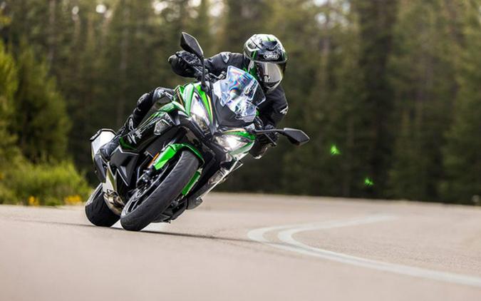 2025 Kawasaki NINJA 1100SX SE