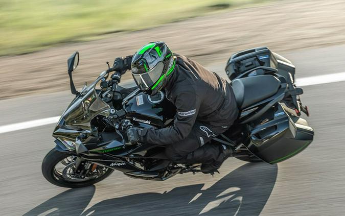 2025 Kawasaki NINJA 1100SX SE