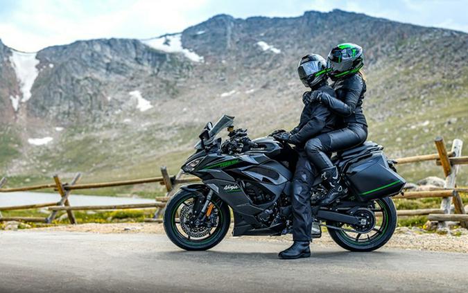 2025 Kawasaki NINJA 1100SX SE