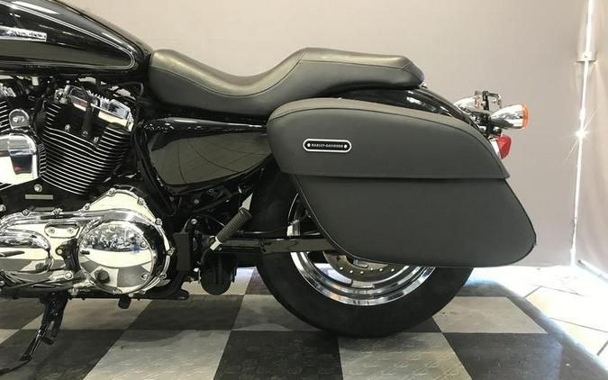 2014 Harley-Davidson® XL1200C - Sportster® 1200 Custom