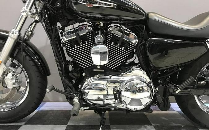 2014 Harley-Davidson® XL1200C - Sportster® 1200 Custom