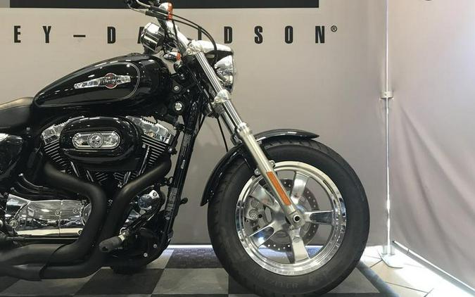 2014 Harley-Davidson® XL1200C - Sportster® 1200 Custom