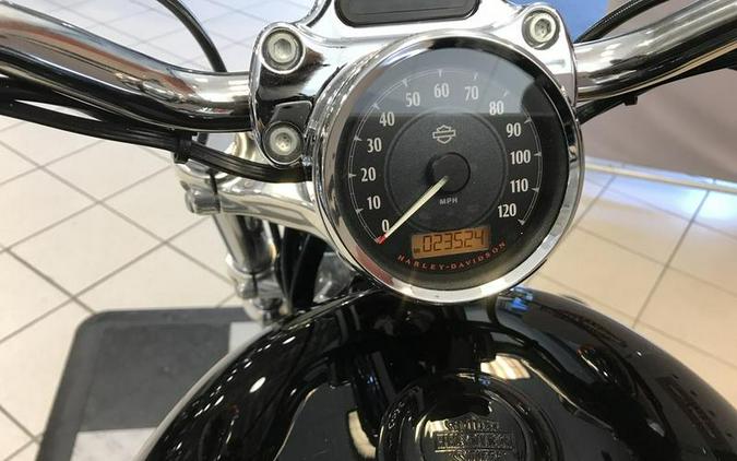 2014 Harley-Davidson® XL1200C - Sportster® 1200 Custom