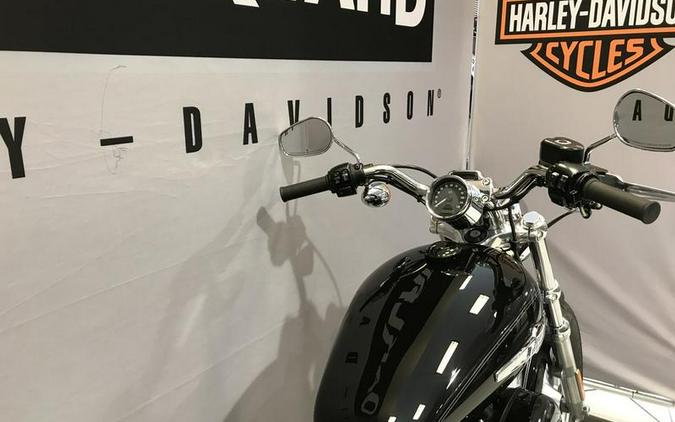 2014 Harley-Davidson® XL1200C - Sportster® 1200 Custom