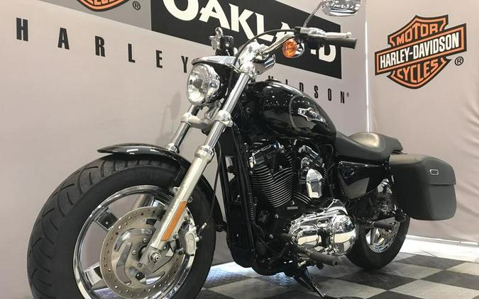 2014 Harley-Davidson® XL1200C - Sportster® 1200 Custom